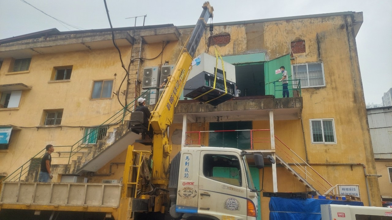 Cho thuê xe cẩu tại Tây Hồ Hà Nội, Dịch vụ xe cẩu tại Tây Hồ Hà Nội, Bưởi, Thụy Khê, Yên Phụ, Tứ Liên, Nhật Tân, Quảng An, Xuân La, Phú Thượng, cụ thể xe cẩu được đi vào các phố để thi công và vận chuyển: An Dương, An Dương Vương, Âu Cơ ,Bùi Trang Chước, Đặng Thai Mai, Đồng Cổ, Hoàng Hoa Thám, Hoàng Minh Thảo, Hồng Hà, Hùng Vương, Lạc Long Quân, Mai Xuân Thưởng, Minh Tảo, Nghi Tàm, Nguyễn Đình Thi, Nguyễn Hoàng Tôn, Nhật Chiêu, Phan Đình Phùng, Phú Gia, Phú Thượng, Phú Xá, Phúc Hoa, Quảng An, Quảng Bá, Quảng Khánh, Tam Đa, Tây Hồ, Thanh Niên, Thượng Thụy, Thụy Khuê, Tô Ngọc Vân, Trích Sài, Trịnh Công Sơn, Từ Hoa, Tứ Liên, Văn Cao, Vệ Hồ, Võ Chí Công, Võng Thị, Vũ Miên, Vũ Tuấn Chiêu, Xuân Diệu, Xuân La, Xuân Tảo, Yên Hoa, Yên Phụ